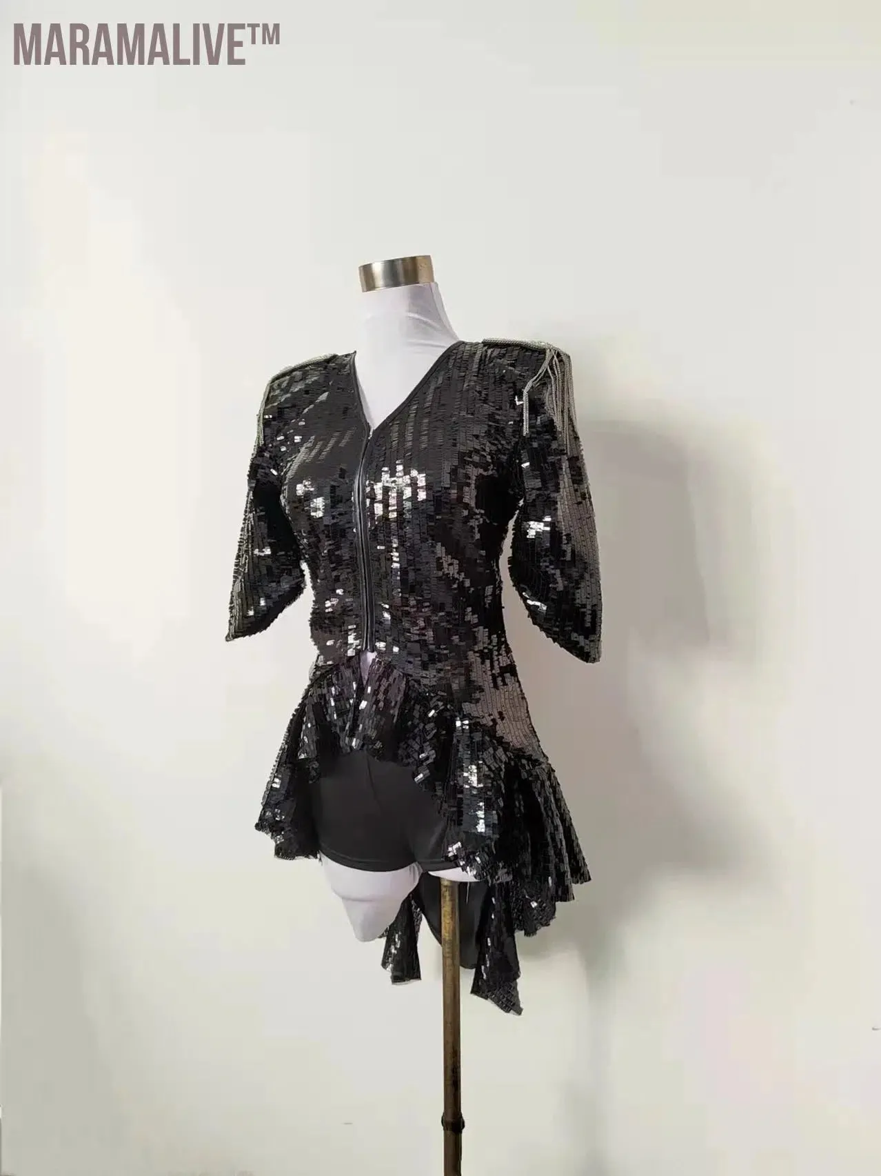 Black Sequined Tassel Shoulder Padded Dovetail Skirt Top Shorts Girls Group Costumes Domineering Jazz Modern Steel Singer Stage