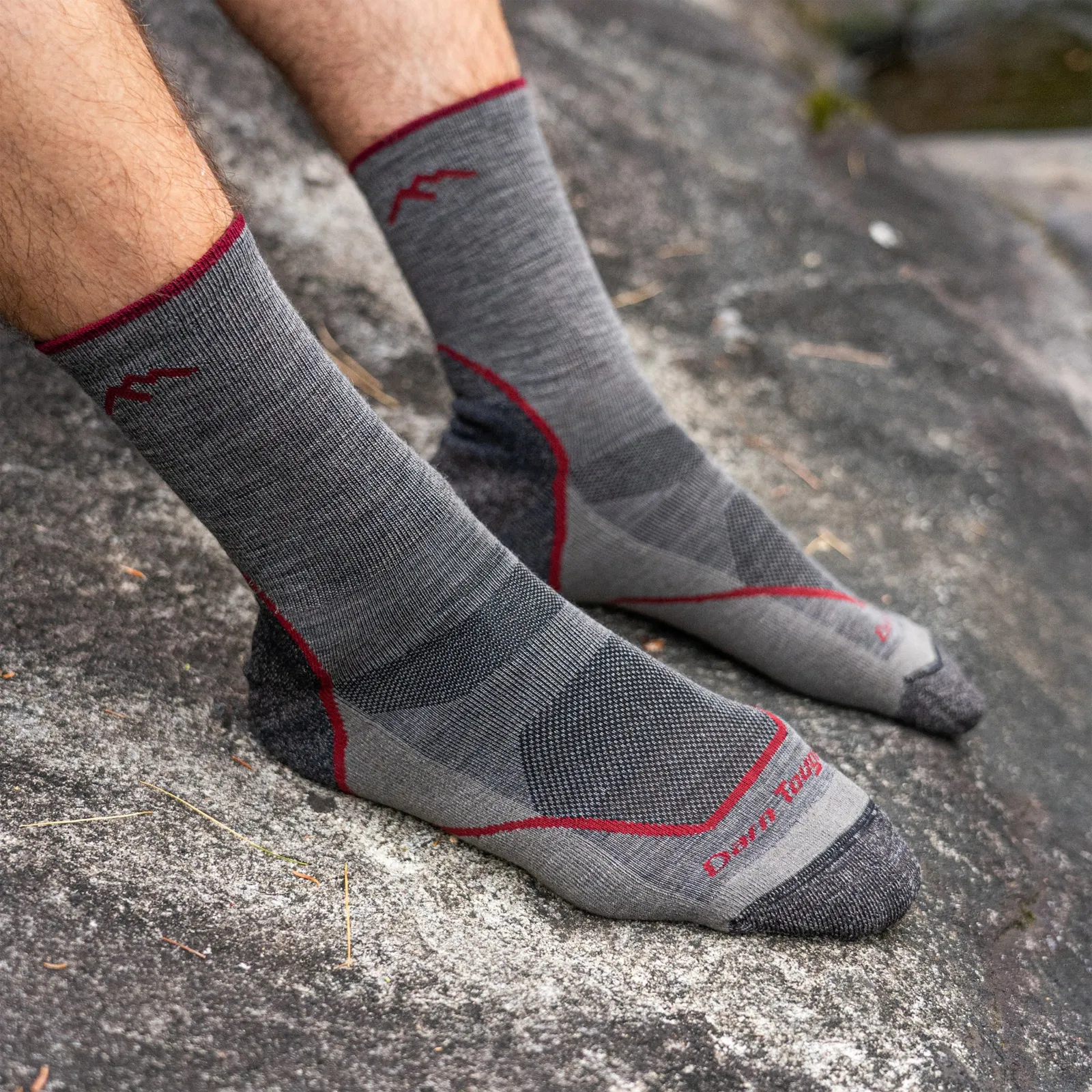 Darn Tough Light Hiker Lightweight Micro Crew Sock with Cushion (Men) - Taupe