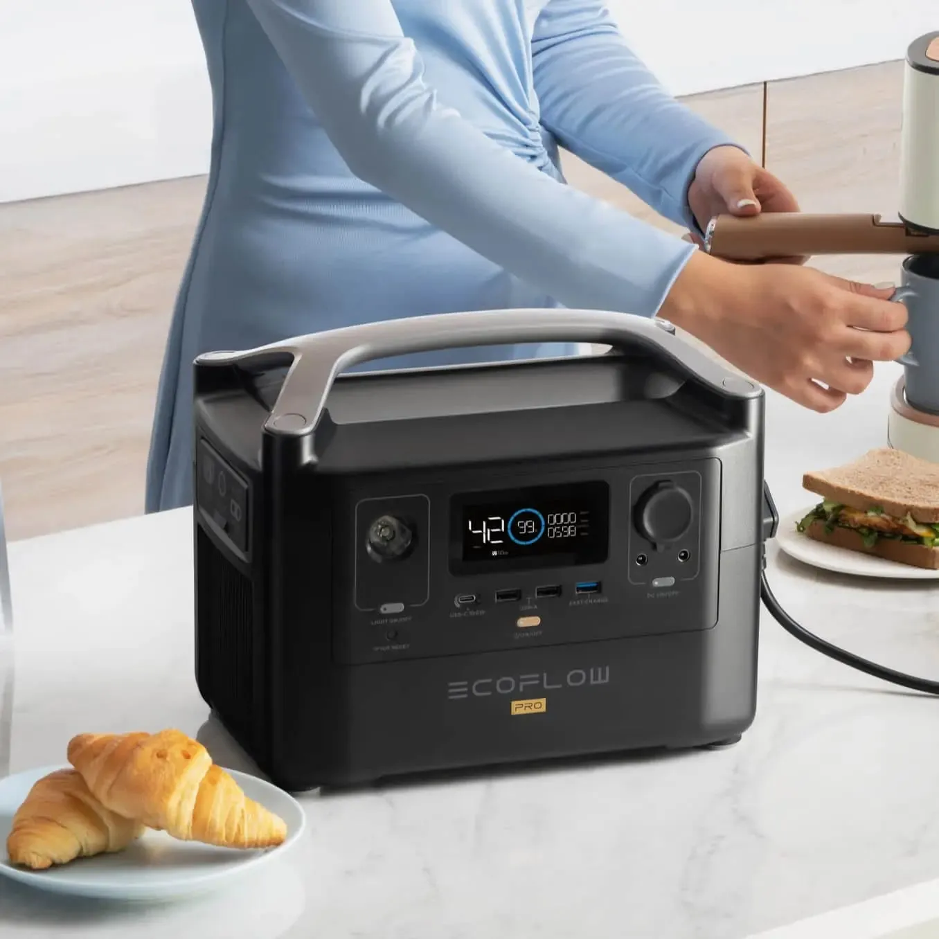 EcoFlow RIVER Pro Portable Power Station EFRIVER600PRO-AM